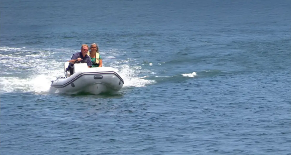 Achilles HB DX RIB boat